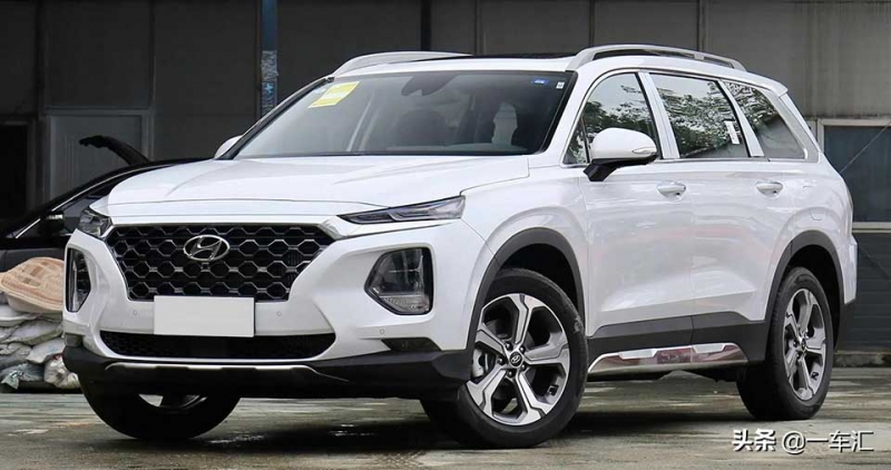 Hyundai Santa Fe 2021 с новыми двигателями в России