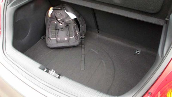 Hyundai Veloster комплектация, характеристики, отзывы