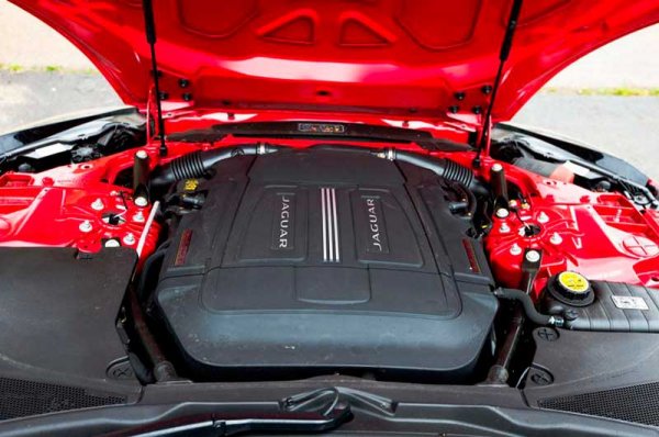 Jaguar F-Type, первое знакомство