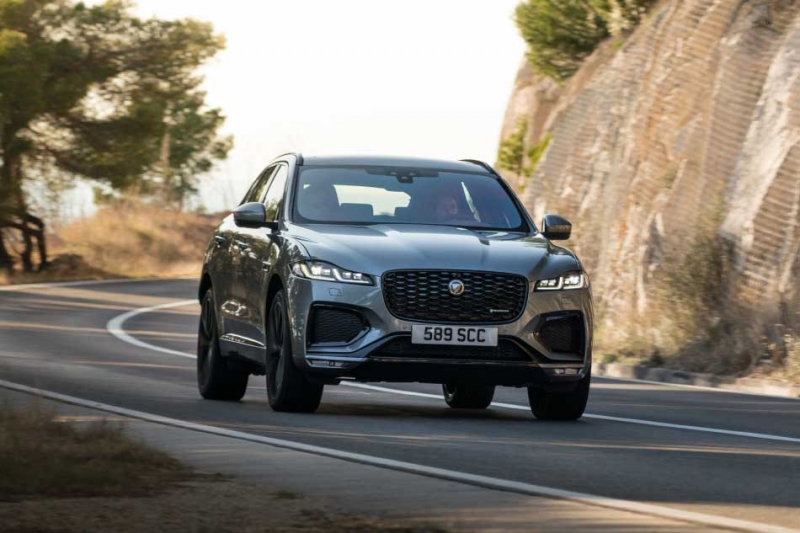 Jaguar XJ - породистый хищник британского происхождения