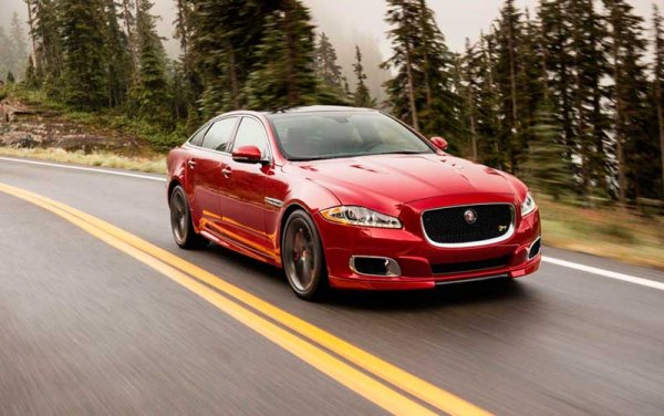 Jaguar XJ - породистый хищник британского происхождения