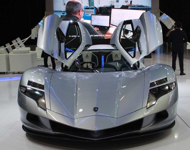 Японцы представили самый мощный и низкий электрический гиперкар в мире