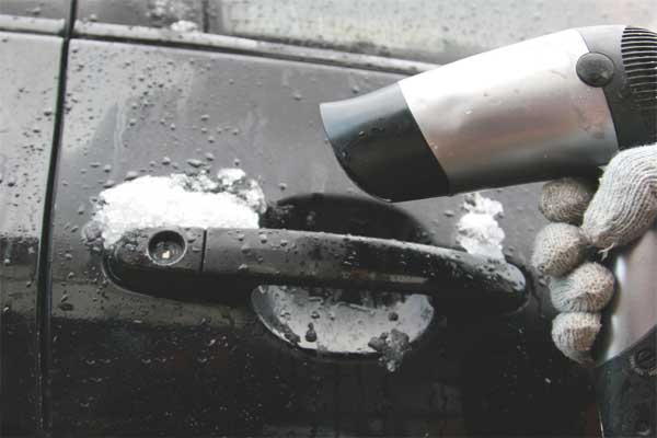 Как открыть машину если замерзли замки