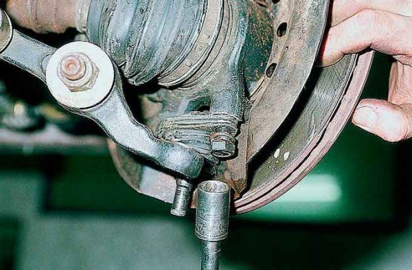 Как заменить пыльник внешнего ШРУСа на автомобилях ВАЗ