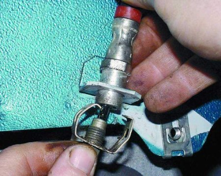 Как заменить тормозные колодки ВАЗ 2110, пошаговая инструкция