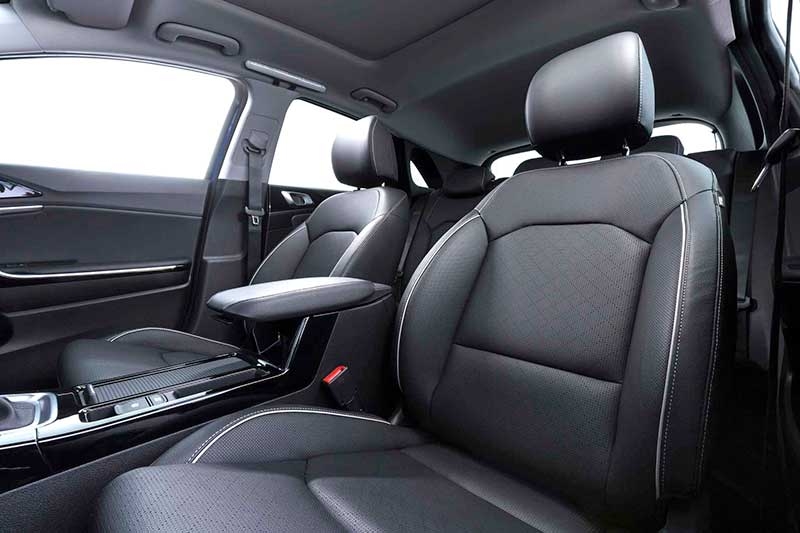 Kia Ceed третьего поколения российской сборки: все детали, достоинства и недостатки