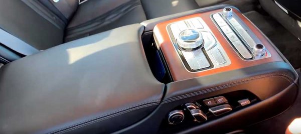 Kia K900 2019 года - седан премиум-класса с демократичной ценой