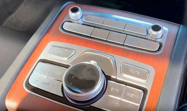 Kia K900 2019 года - седан премиум-класса с демократичной ценой