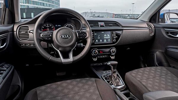KIA Rio X-Line получил клиренс, как у кроссовера
