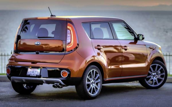 Kia Soul GT - «заряженная» компактная машина с мощным двигателем