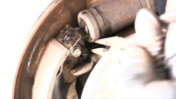 Колодки, диски, суппорты Toyota Corolla 120