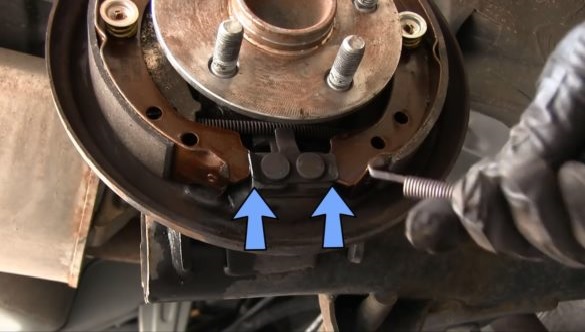 Колодки, диски, суппорты Toyota Corolla 120