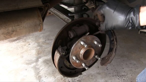 Колодки, диски, суппорты Toyota Corolla 120