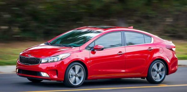Корейская KIA привезла в Россию три новинки