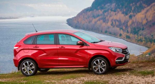 Lada XRay 2019 подешевела и стала просторнее