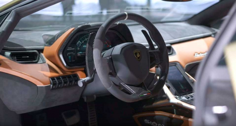Lamborghini Sian FKP 37 - первый взгляд на гибридный суперкар