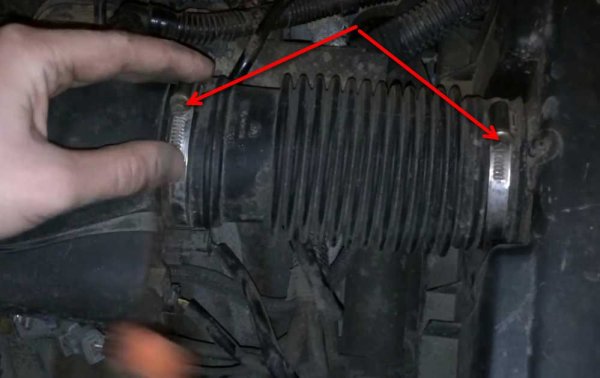 Легкий способ чистки дроссельной заслонки на Peugeot 406