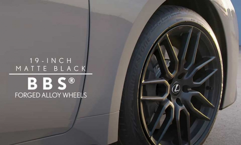 Lexus IS 500 F Sport Performance: новый спортивный седан от именитого бренда