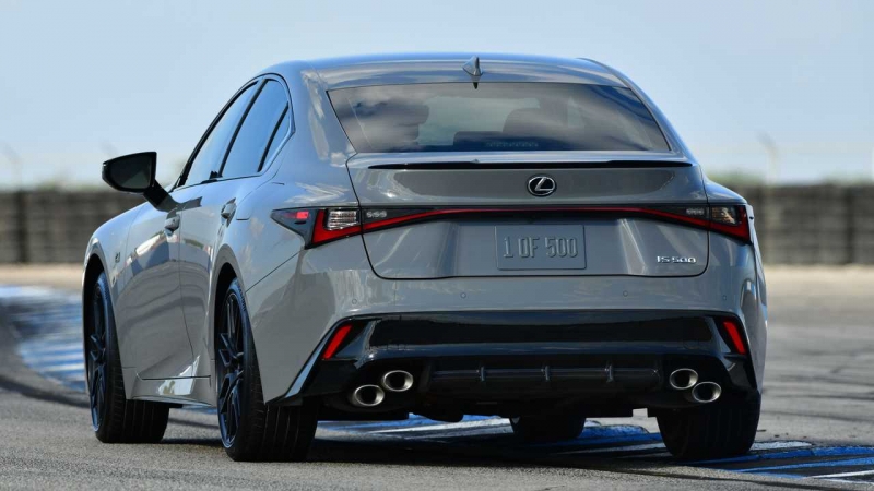 Lexus IS 500 F Sport Performance: новый спортивный седан от именитого бренда