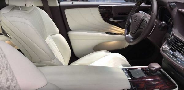 Lexus LS 500 2018 - король комфорта и спокойствия