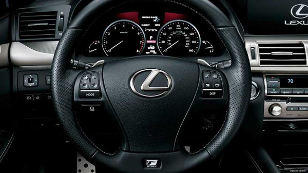 Lexus представит седан LS нового поколения