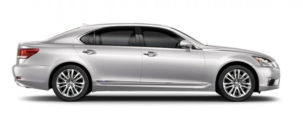 Lexus представит седан LS нового поколения