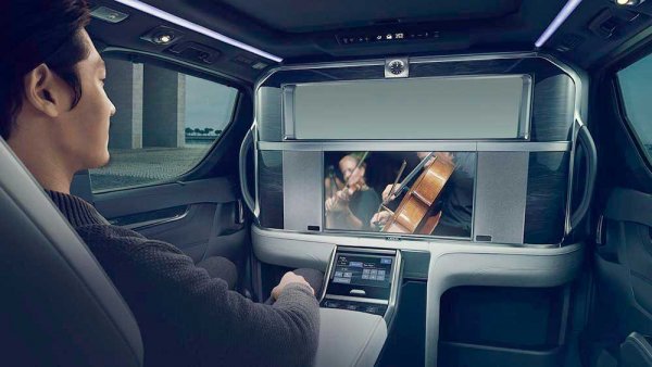 Lexus стремится завоевать рынок роскошных минивэнов