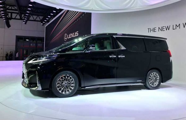 Lexus стремится завоевать рынок роскошных минивэнов