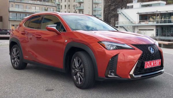 Lexus UX 2019 - городской кроссовер премиум-класса с агрессивным дизайном