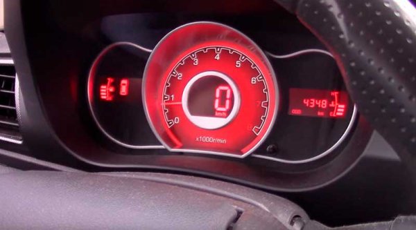 Lifan X50 – недорогой и стильный китайский компактный кроссовер