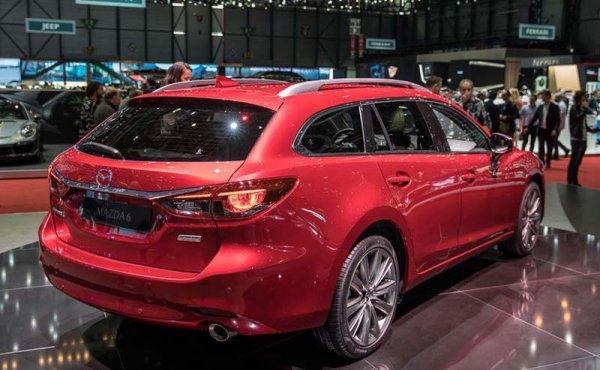 Mazda 6 обновилась и подорожала