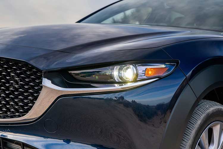 Mazda CX-30 2021 в России - компактный кроссовер с большими амбициями