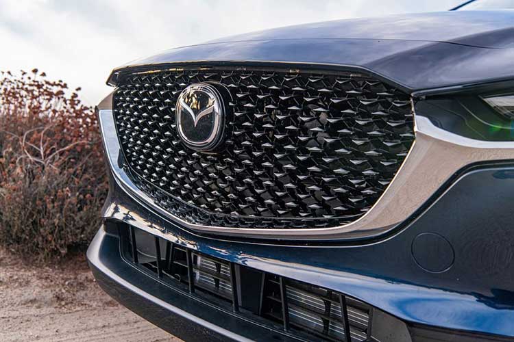 Mazda CX-30 2021 в России - компактный кроссовер с большими амбициями