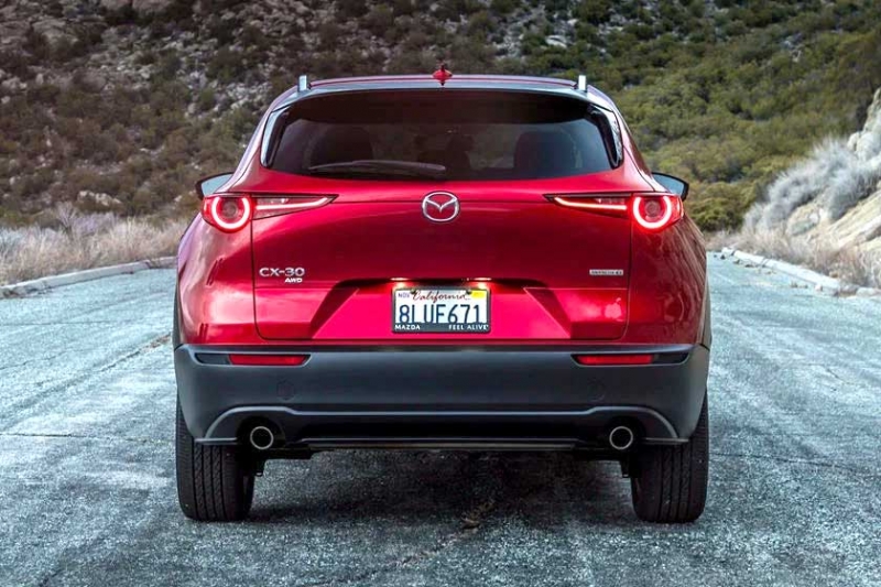 Mazda CX-30 2021 в России - компактный кроссовер с большими амбициями