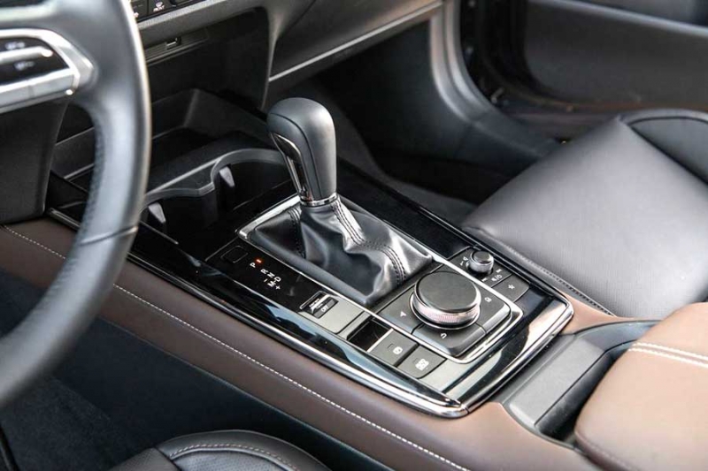Mazda CX-30 2021 в России - компактный кроссовер с большими амбициями