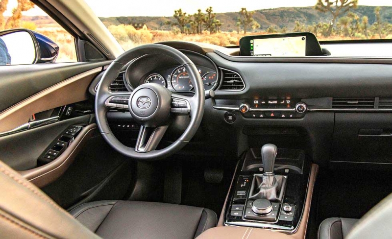 Mazda CX-30 2021 в России - компактный кроссовер с большими амбициями