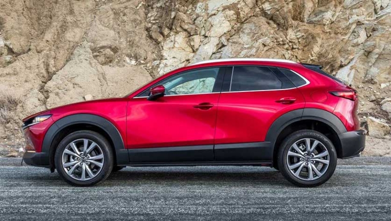Mazda CX-30 2021 в России - компактный кроссовер с большими амбициями