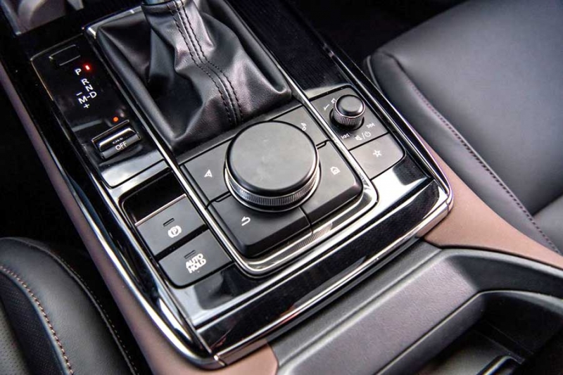 Mazda CX-30 2021 в России - компактный кроссовер с большими амбициями