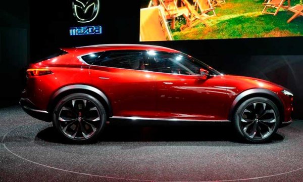 Mazda показал серийный кроссовер CX-4 в Пекине