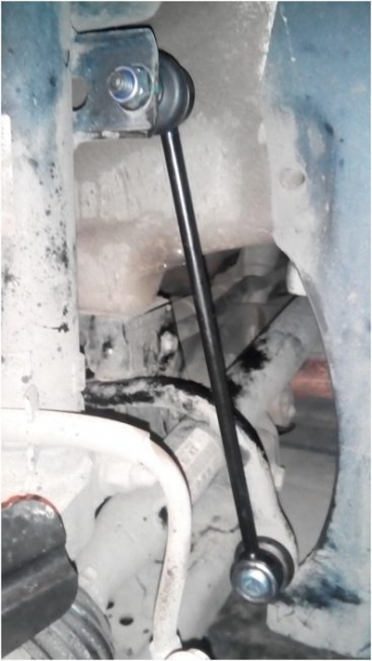 Меняем стойки стабилизатора на Фольксваген Поло седан