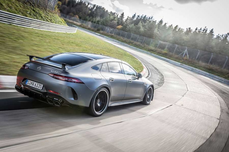 Mercedes AMG GT63 S 4Matic + — самый быстрый люксовый авто в своем классе