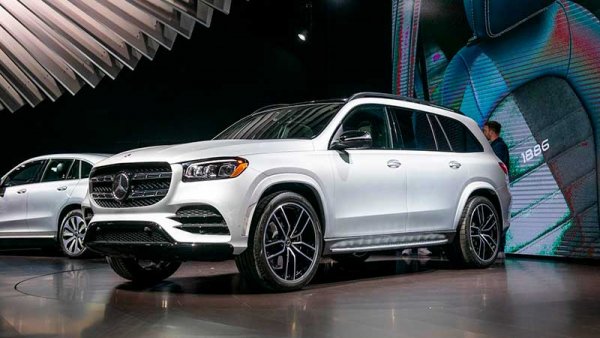 Mercedes-AMG представил люксовый кроссовер GLS с гибридным двигателем