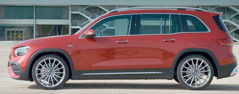 Mercedes представил новый компактный внедорожник GLB 35