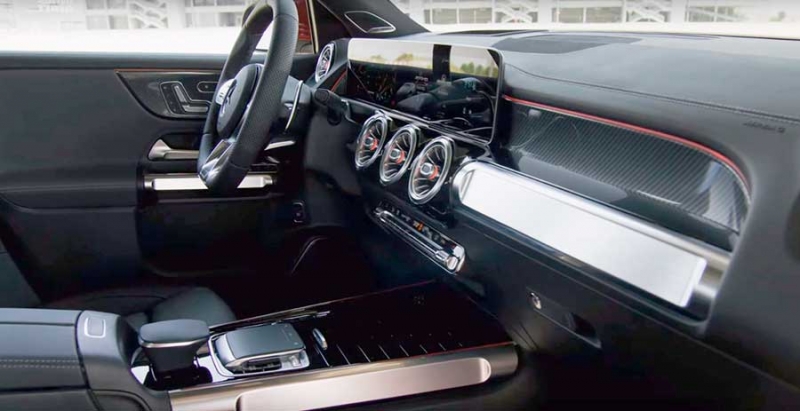 Mercedes представил новый компактный внедорожник GLB 35