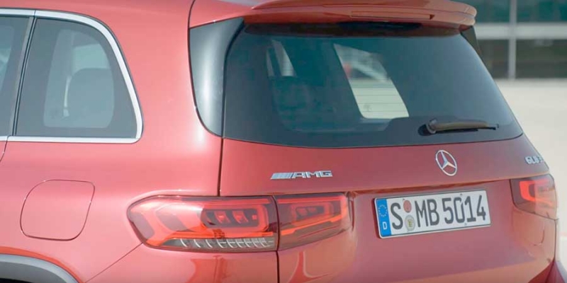 Mercedes представил новый компактный внедорожник GLB 35