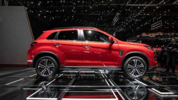 Mitsubishi ASX 2019 - компактный кроссовер по цене не дешевле