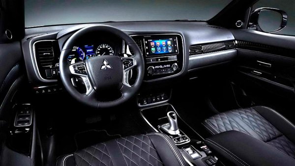 Mitsubishi обнародовала рублевые цены на Outlander 2019