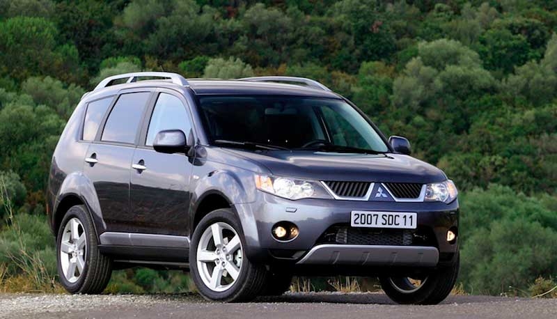 Mitsubishi Outlander 2020 - фантастический Mitsu с 7 посадочными местами на мяч