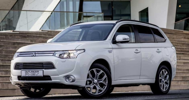 Mitsubishi Outlander 2021/2022 - новый кроссовер 4 поколения от японской марки