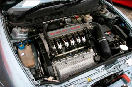 Стильный итальянский Alfa Romeo GT